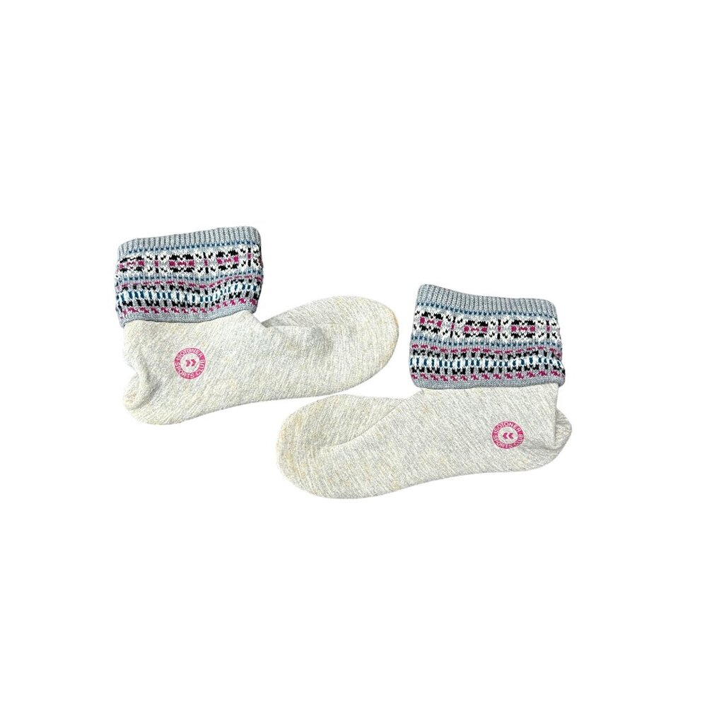 Isotoner Women's Size L Thermal Knit Slipper Socks With Non-Slip Soles